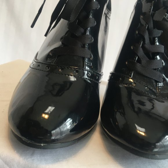 Elegant Black Women's Heels - Picture 11 of 13